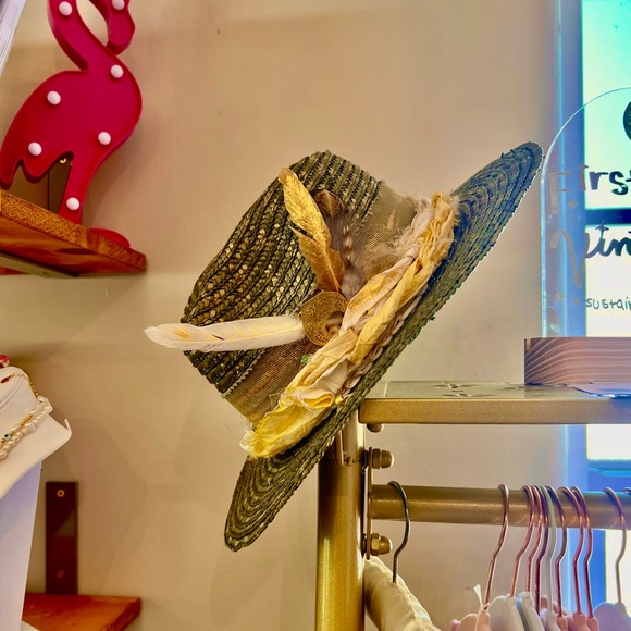 Custom-Made HandCrafted Beach Straw Fedora Hat with crystals, feathers, ribbons - Picture 4 of 8